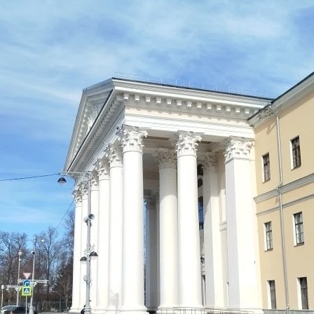 Тверской театр драмы провел ежегодный субботник