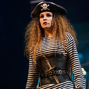 Новогодняя кампания в Тверском академическом театре драмы близится к завершению. Фотоальбом