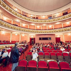 20 августа в Тверском академическом театре драмы состоялся сбор труппы