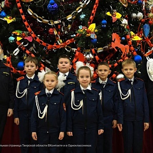 Виталий Королев на первой Губернаторской елке в Тверском драмтеатре поздравил с наступающими праздниками юных жителей Верхневолжья