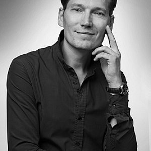 Шекспировские страсти - на Тверской сцене. Быть другим, оставаясь самим собой ...