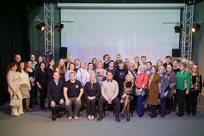 Проект «Театр на экране». Видеопоказ спектакля «Ужин дураков»